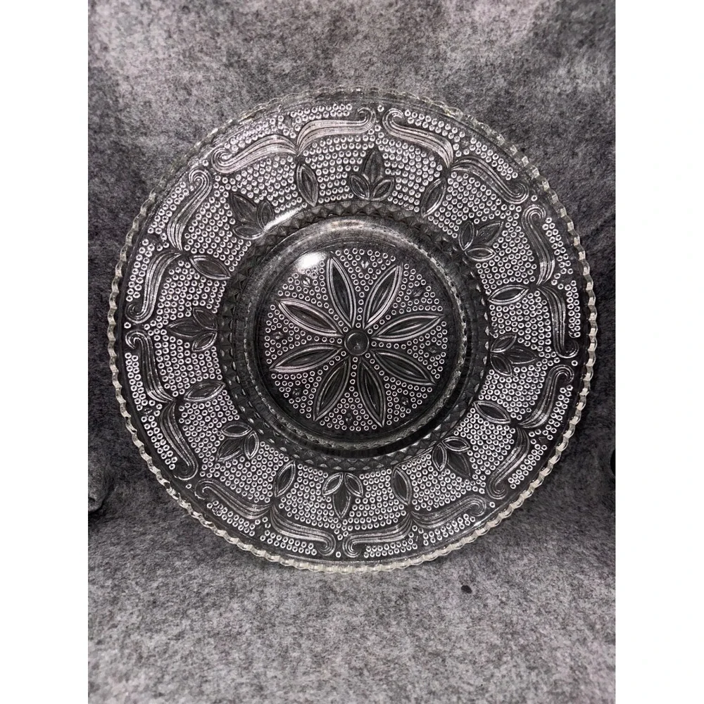 Vintage Clear Pressed Glass Plate Sandwich Pattern Scalloped Edge 8 Inch